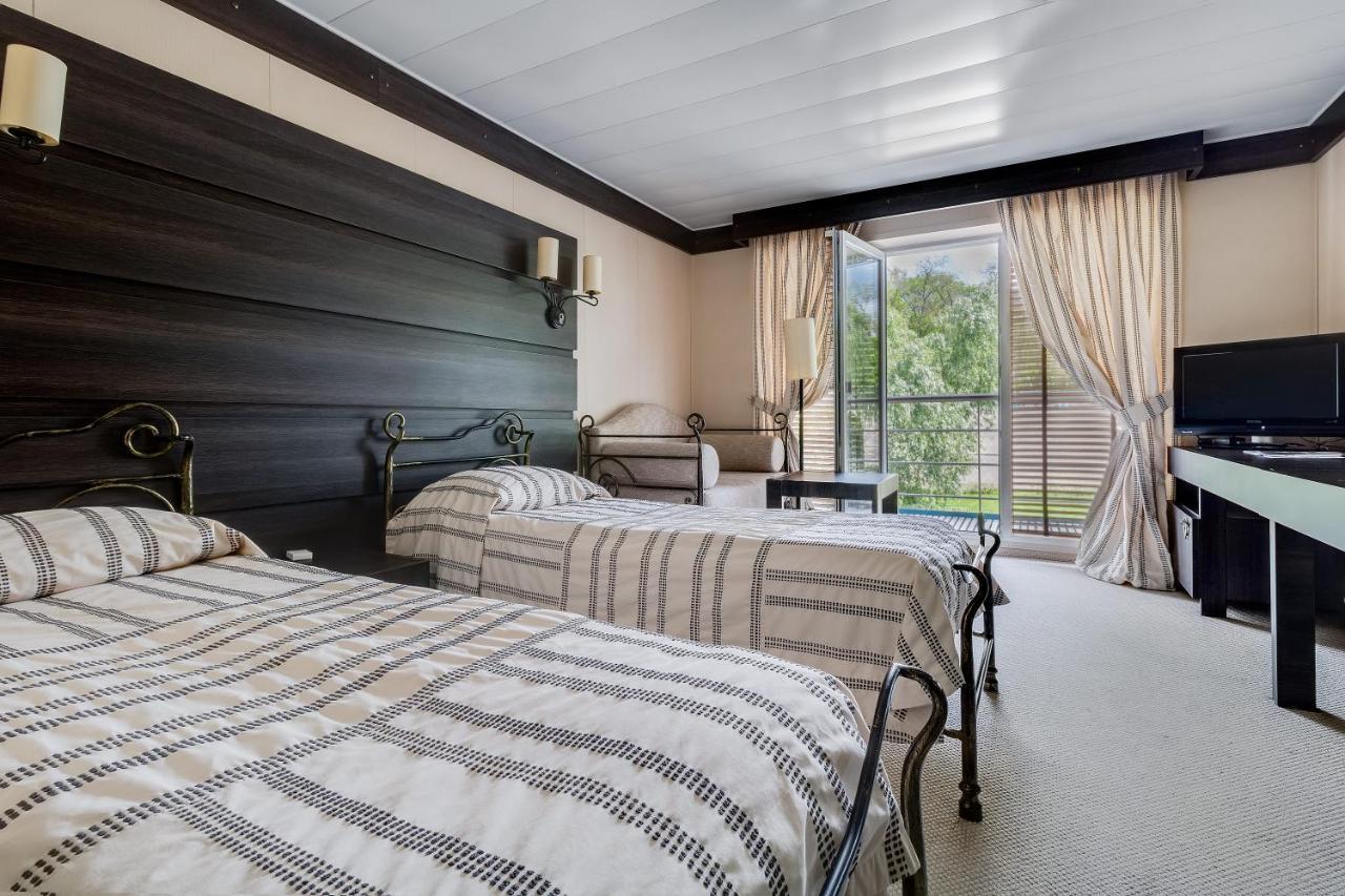 Bakkara Hotel Kiev Luaran gambar